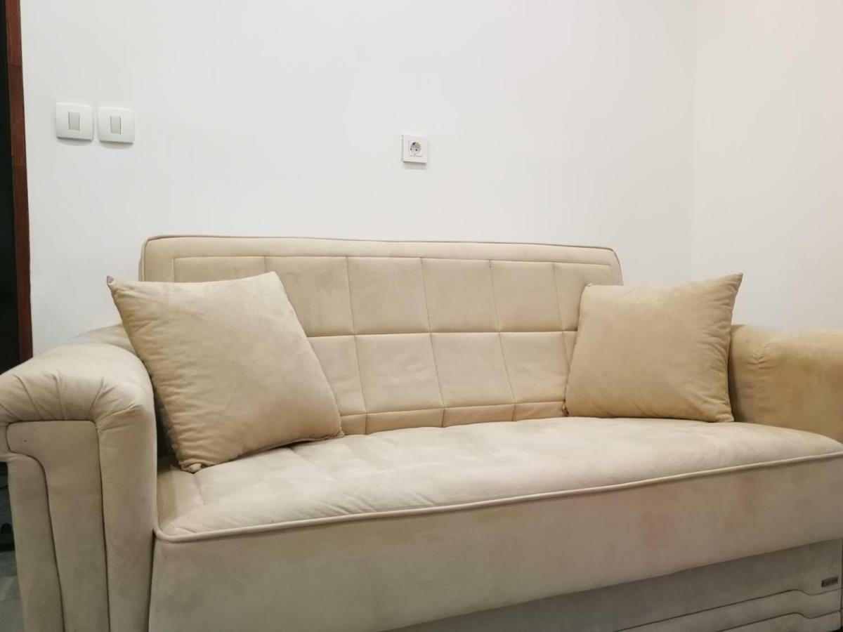 Appartma Katja Gabrovica pri Crnem Kalu Exterior foto